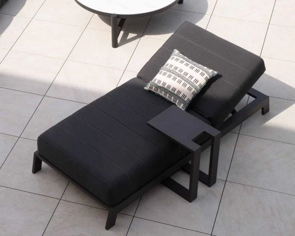 Table D'appoint Design En Aluminium Gris Anthracite "Lazy Beach" – Image 6