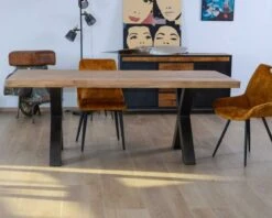 Table 220 Cm Bois Pieds Croix Métal "Caractère"