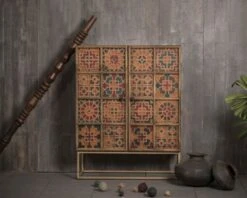 Buffet 2 Portes Pieds Dorés Portes Colorées "Pop Vintage"