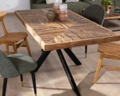 Table Rectangulaire 180cm Acacia Finition Chevrons Piètement Métal Mikado "Géonidum"