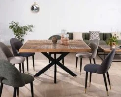 Table De Repas Carrée 140cm Acacia Finition Chevrons Pieds Métal Noir Croisés "Géonidum"