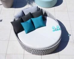 Bain De Soleil Rond Haut De Gamme Gris Avec Coussins Assortis "Chinon"