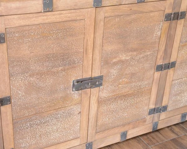 Buffet En Manguier Blanchi Et Métal Style Coffre Vintage "Voyage" – Image 3